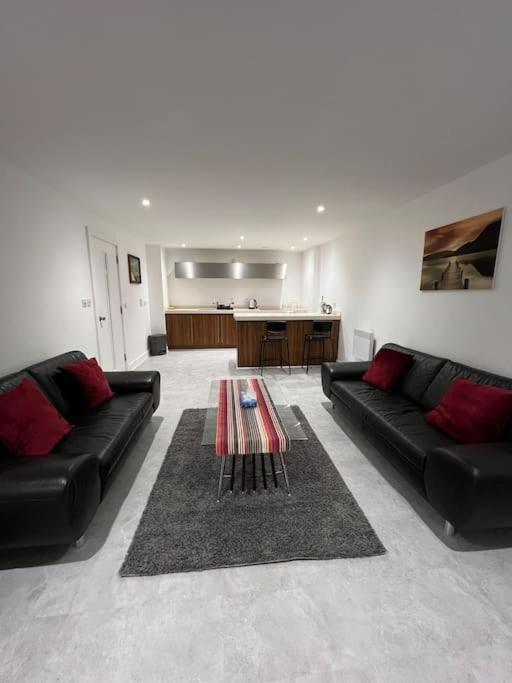 Orion Building Apartments ,Oposite Grand Central,Free Car Park Бирмингам Екстериор снимка